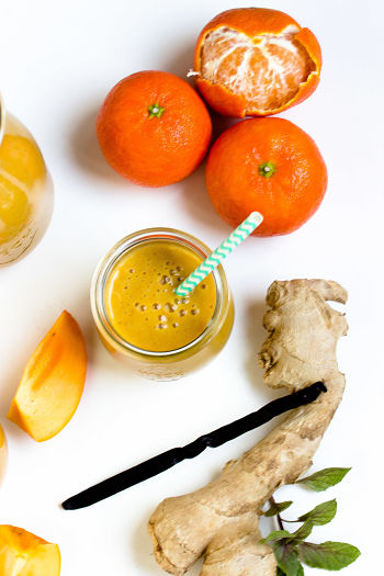 Persimon-Mandarinen Smoothie mit Kurkuma und Ingwer 2