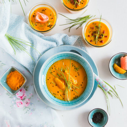 Aromatische Möhren-Orangen Suppe mit 4 Toppings - Sasibella